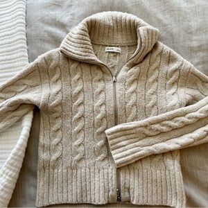 Hollister Cream Cable Knit Turtleneck Sweater